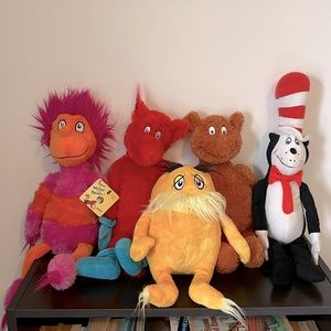 Dr. Seuss Plush Characters & Co-ordinating Books